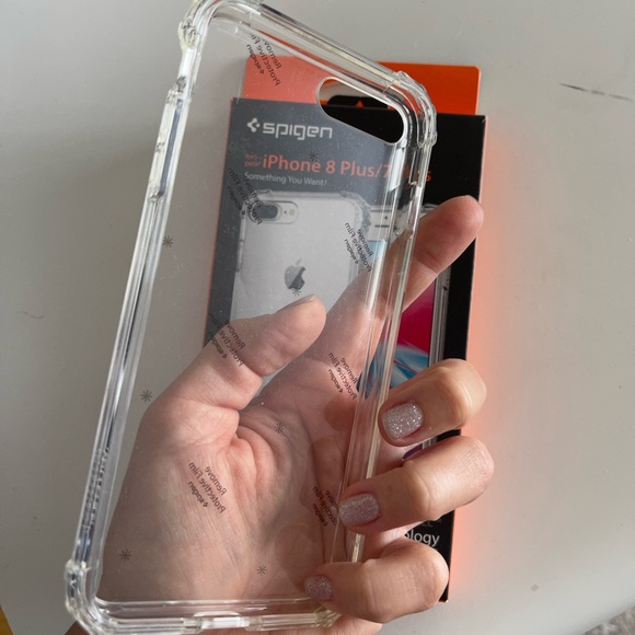 Spigen iPhone 8 Plus/7 Plus clear case - Picture 3 of 5